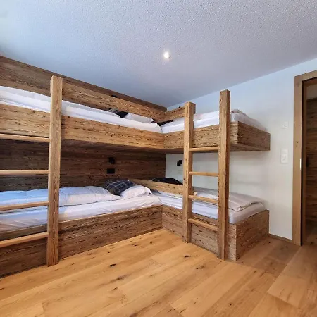 Riverside 27 * Saas Fee